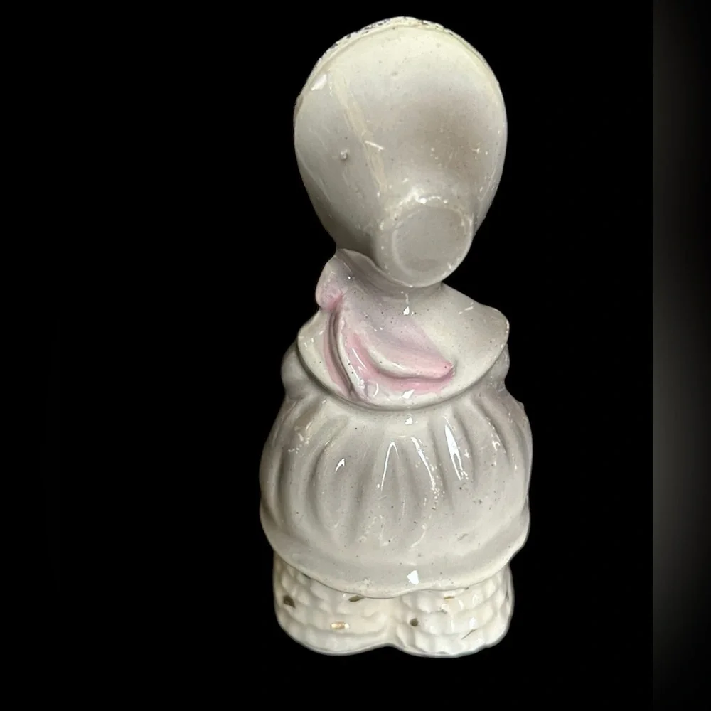 Josef Originals Girl With Hands In Muff Figurine Made In Japan - Picture 5 of 8